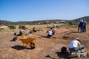   18 inicio escavacoes arqueologicas ruinas romanas santa vitoria do ameixial L3 9566