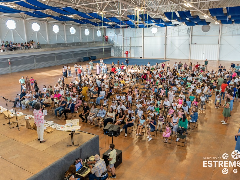 1 entrega premios merito escolar estremoz 2023  L4 0058