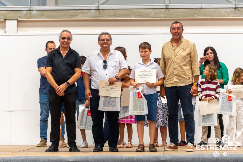 69_entrega_premios_merito_escolar_estremoz_2023__L4_0371.jpg